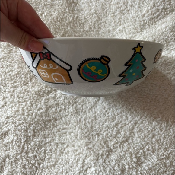 Hello Kitty Gingerbread Large Bowl. - Picture 3 of 4